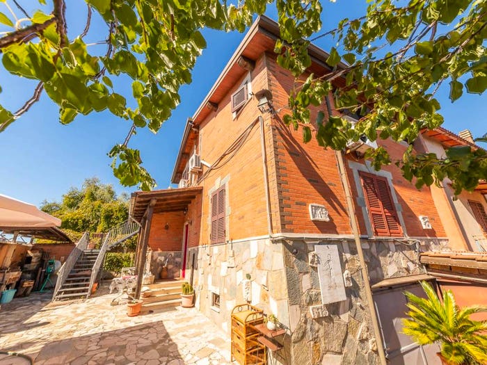 Casa con 5 locali in vendita in Via Colledimacine, Case Rosse, Roma