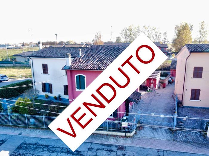 Casa trilocale in vendita in Via Cascinette, Terranova dei Passerini