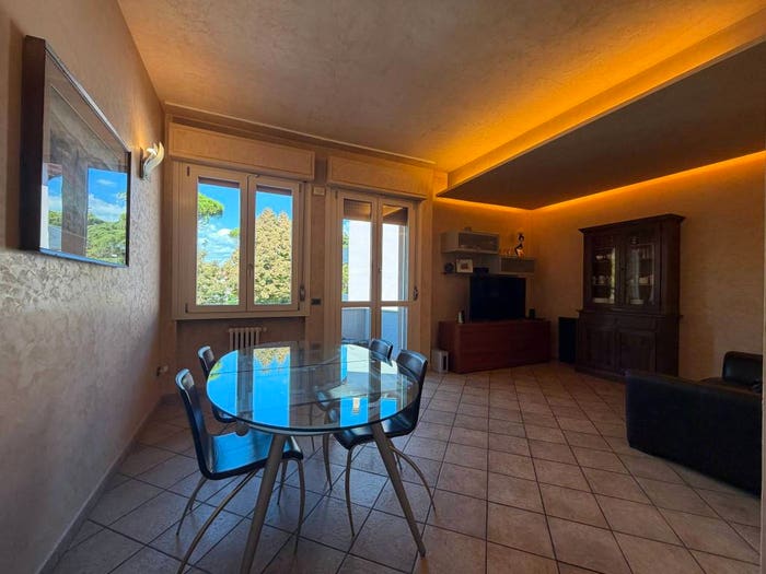 Appartamento con 5 locali in vendita in Capalle La Villa Esselunga, Campi Bisenzio