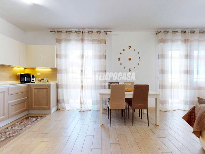 Appartamento quadrilocale in vendita in Via Sirio, Sottomarina, Chioggia