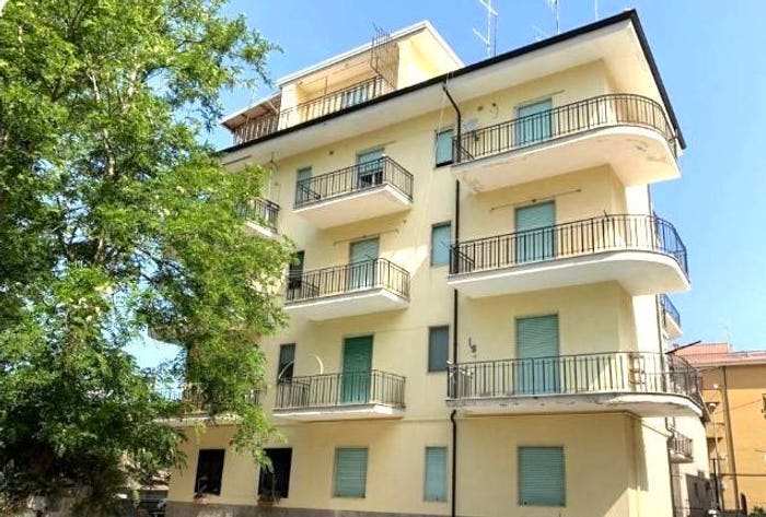Appartamento trilocale in vendita in Via Trento, Scalo Ferroviario, Fiumefreddo Bruzio
