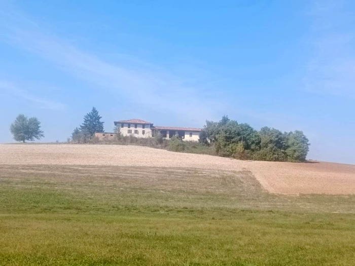 Casa con 6 locali in vendita in Strada Perrona, Calliano