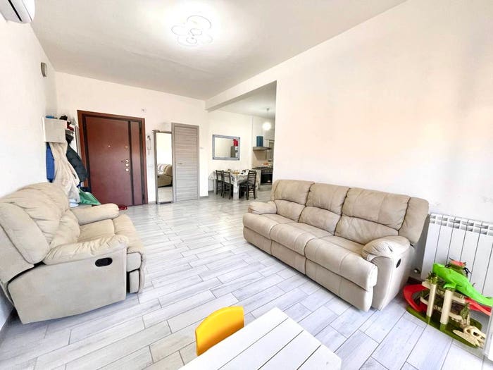 Appartamento trilocale in vendita in Via Napoli, Centro, Ladispoli