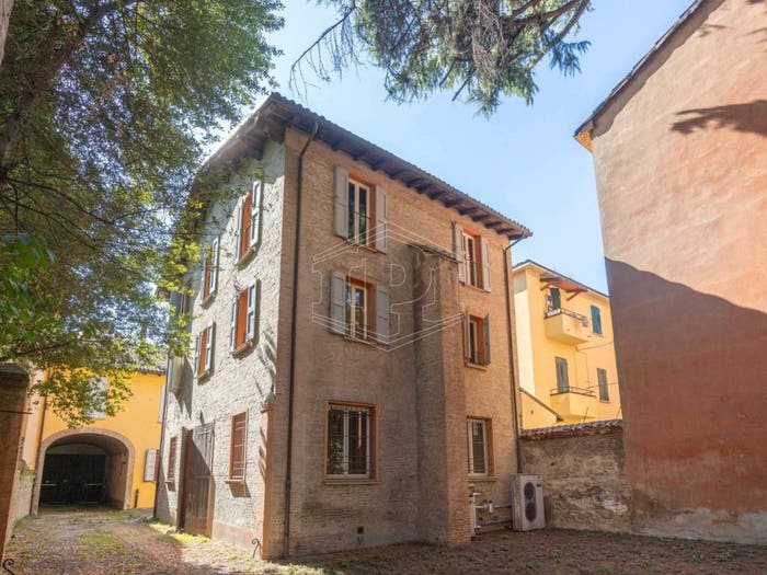 Appartamento bilocale in vendita in Strada Maggiore, Santo Stefano, Bologna