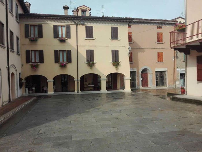 Casa con 6 locali in vendita in SP, Sassoleone, Casalfiumanese
