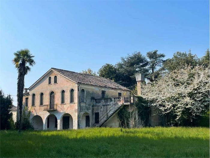 Casa con 6 locali in vendita in Via Guglielmo Marconi, Centro, Mogliano Veneto