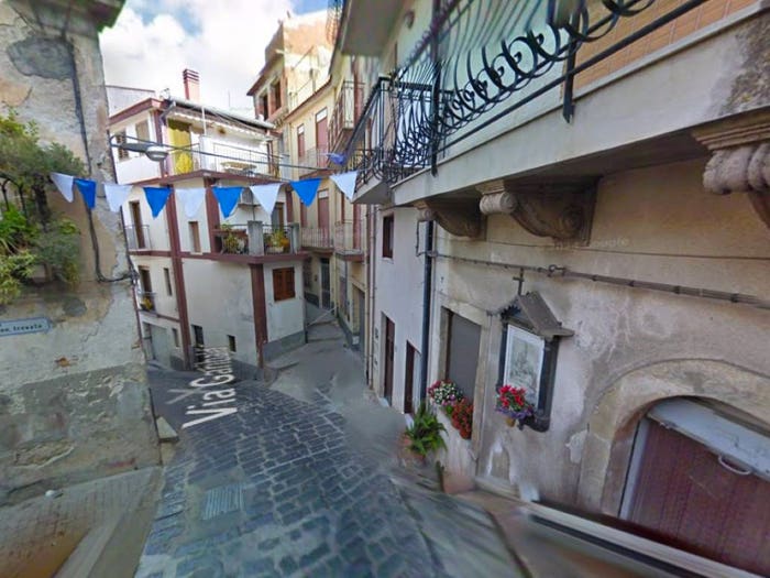 Casa con 5 locali in vendita in Via Trento Monforte San Giorgio ME Italia, Centro, Monforte San Giorgio