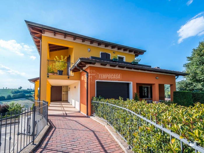 Appartamento trilocale in vendita in Via Po, Centro, Pavullo nel Frignano