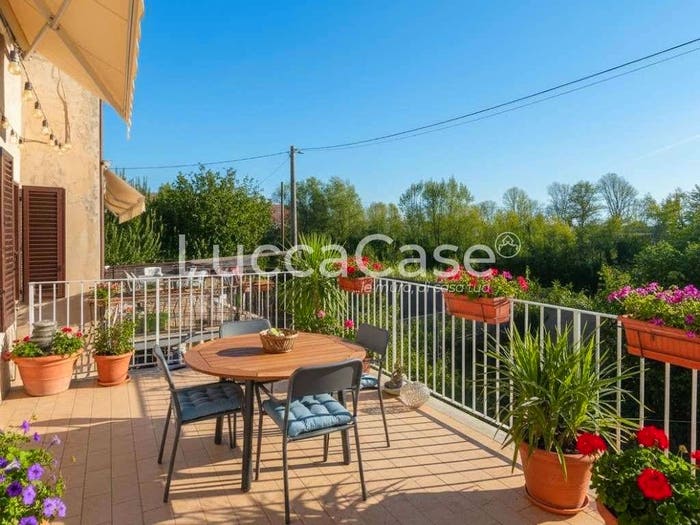 Casa con 6 locali in vendita in Via delle Piagge, Sant'Alessio Carignano, Lucca