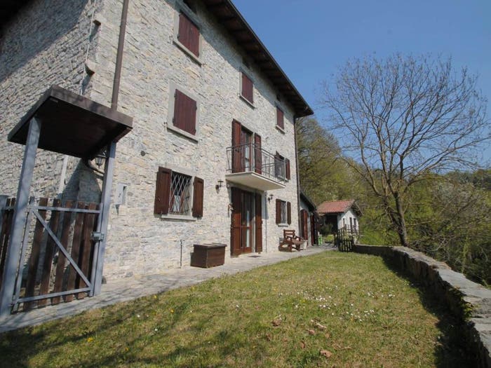 Casa con 6 locali in vendita in Via Papa Giovanni XXIII, Centro, Berbenno