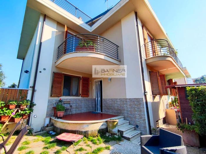 Casa con 6 locali in vendita in Via di Mezzo, Piano di Conca, Massarosa