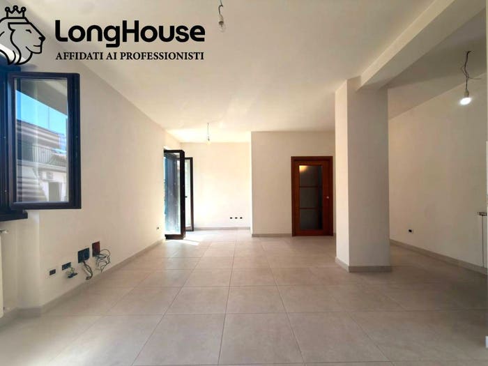 Appartamento trilocale in vendita in Via Lombardia, Villalba, Guidonia Montecelio