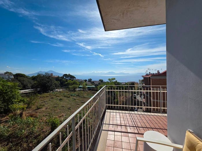 Appartamento quadrilocale in vendita in Traversa di Via Privata del Parco Primavera, Posillipo, Napoli