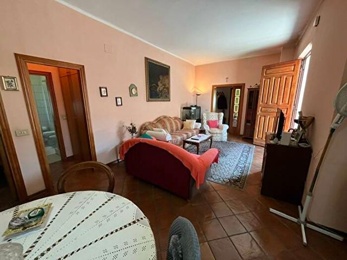 Appartamento quadrilocale in vendita in Via Quintino Sella, Pantano, Pesaro
