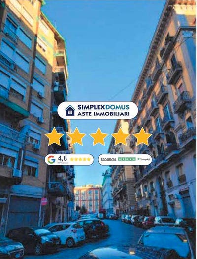 Appartamento trilocale in vendita in Via Carriera Grande, Tribunali, Napoli
