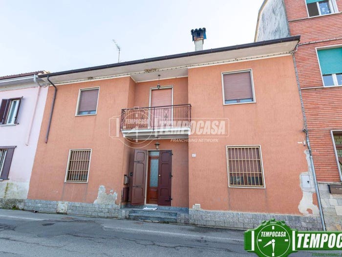 Appartamento quadrilocale in vendita in Via IV Novembre, Zorlesco, Casalpusterlengo