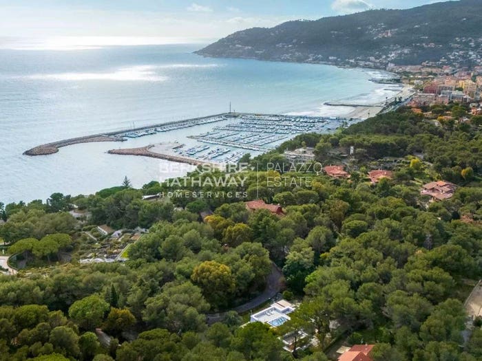 Casa con 6 locali in vendita in Strada di Costa Marina, Marina Di Andora, Andora