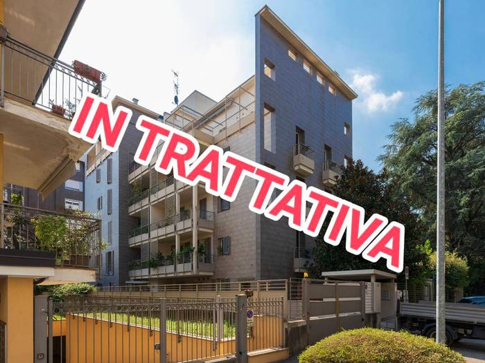 Appartamento con 5 locali in vendita in Via Alessandro Volta, Centro, Gallarate