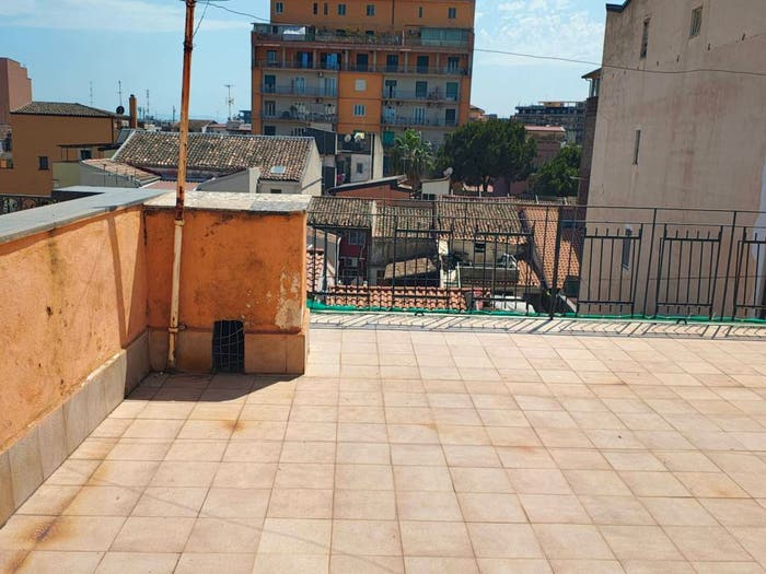 Casa con 6 locali in vendita in Via Gaetano Donizetti, Picanello, Catania