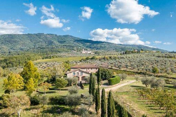Casa con 6 locali in vendita in via di Donnini, Reggello