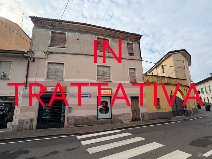 Casa con 6 locali in vendita in Via San Martino, Centro, Manerbio