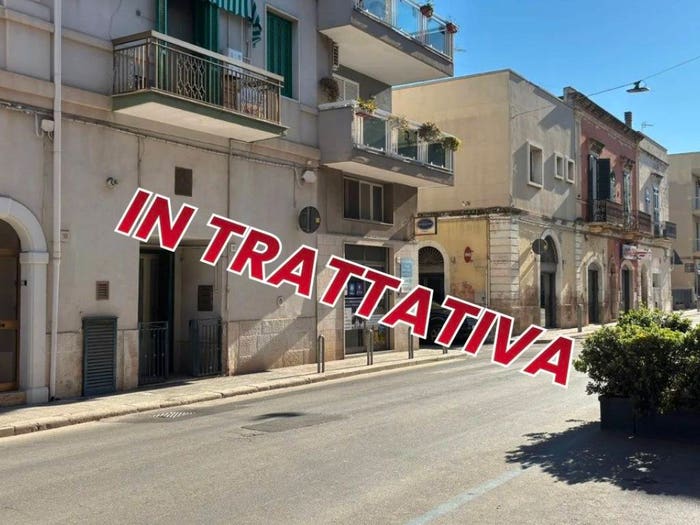 Appartamento trilocale in vendita in Via Pompeo Sarnelli, Centro, Polignano a Mare