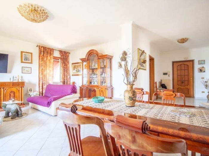Appartamento quadrilocale in vendita in DI STRADA COLLE MAROCCO, Palombara Sabina