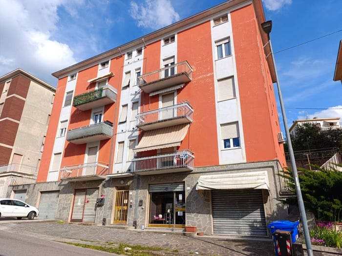 Appartamento trilocale in vendita in Via Repubblica, Centro, Fornovo di Taro