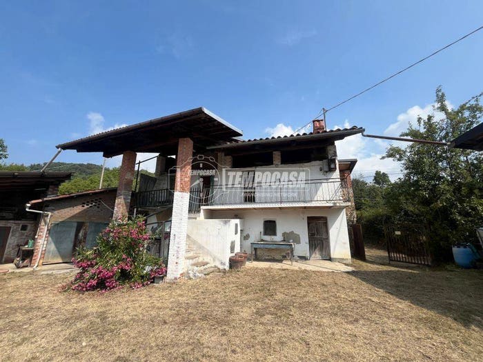 Casa quadrilocale in vendita in Strada Provinciale, Castelnuovo Nigra