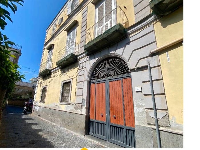 Appartamento trilocale in vendita in Via Villanova, Posillipo, Napoli