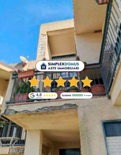 Appartamento con 5 locali in vendita in Via Imera, Centuripe