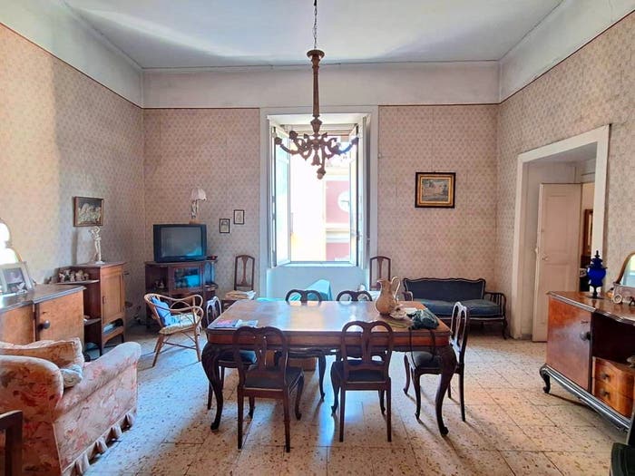 Appartamento quadrilocale in vendita in Via Salvator Rosa, Piazza Canneto Salvator Rosa, Napoli