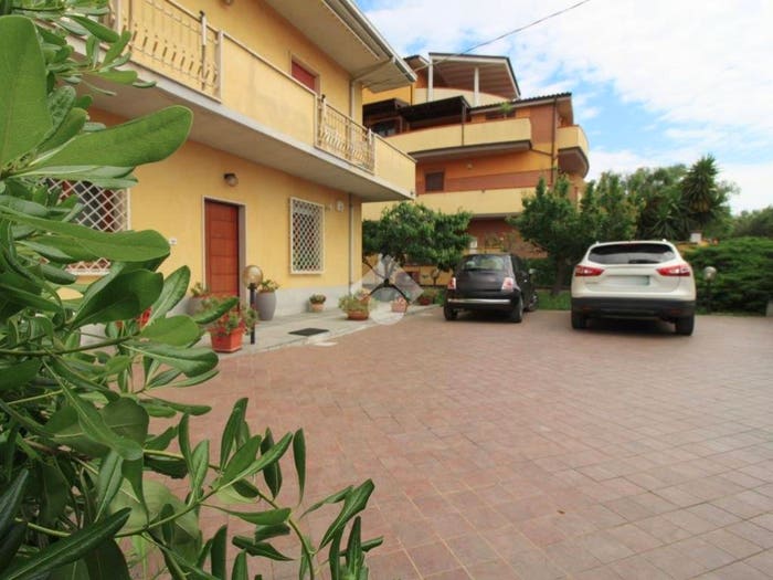 Casa quadrilocale in vendita in Str Colle Carullo, Tirino, Pescara