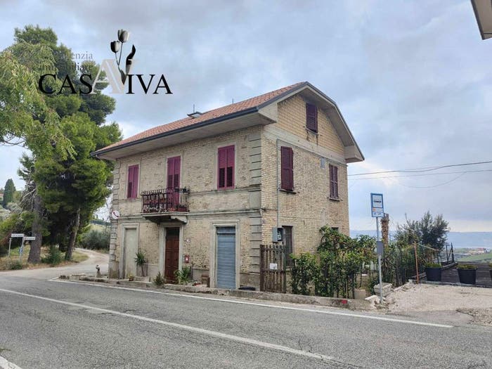 Casa con 6 locali in vendita in Contrada Bora Ragnola, Monteprandone