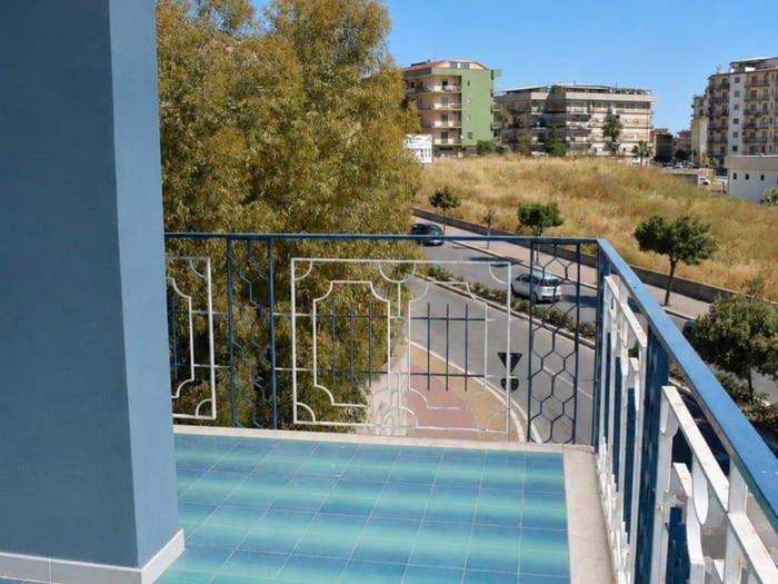 Appartamento bilocale in affitto in Via Pasquale Zito, Lungomare Capocolonna, Crotone