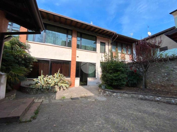Casa con 6 locali in vendita in Piazza Corlo, Lonato, Lonato del Garda