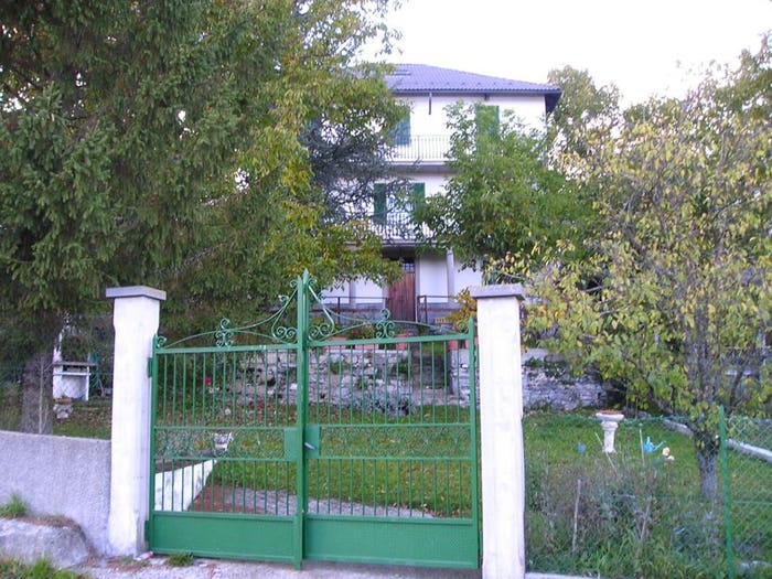 Casa con 6 locali in vendita in Località Esola, Esola, Rezzoaglio
