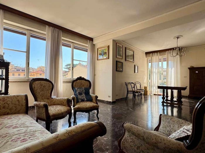 Appartamento con 6 locali in vendita in Via Francesco Domenico Guerrazzi, Mazzini Oberdan, Firenze