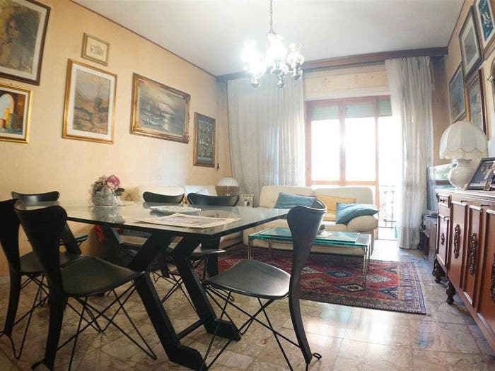 Appartamento quadrilocale in vendita in Via San Giovanni Battista la Salle, Centro, Massa