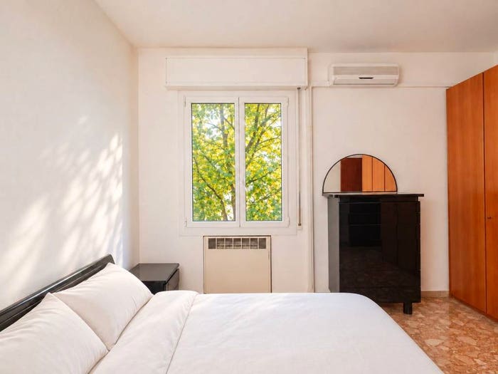 Appartamento con 5 locali in vendita in Via Marzabotto, Saffi, Bologna