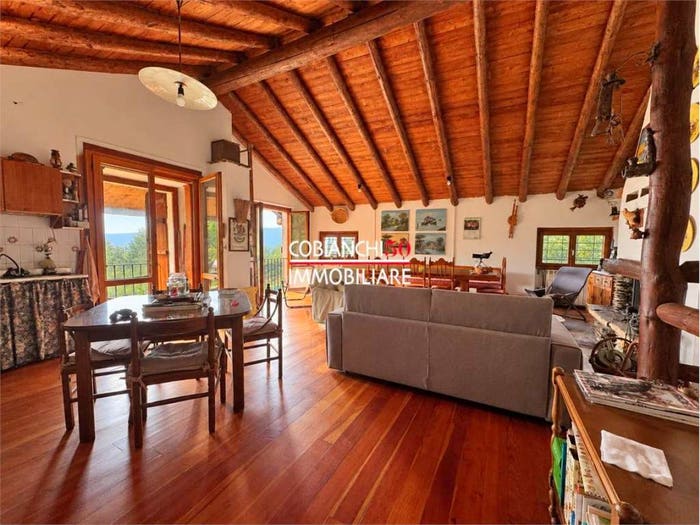 Casa con 6 locali in vendita in Alpe Ordarusc, Caprezzo