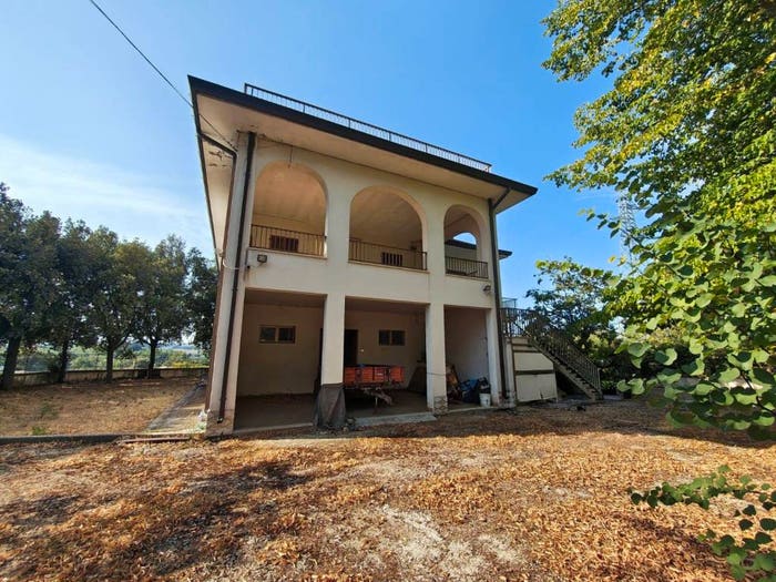 Casa con 6 locali in vendita in Via Cavaticchio, Spoltore