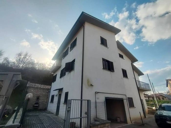 Casa con 5 locali in vendita in Bagno Monticchio, L'Aquila