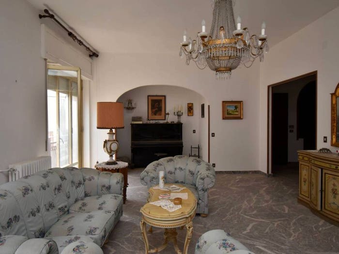 Casa con 6 locali in vendita in Via Lucio Scarano, Centro Storico, Brindisi