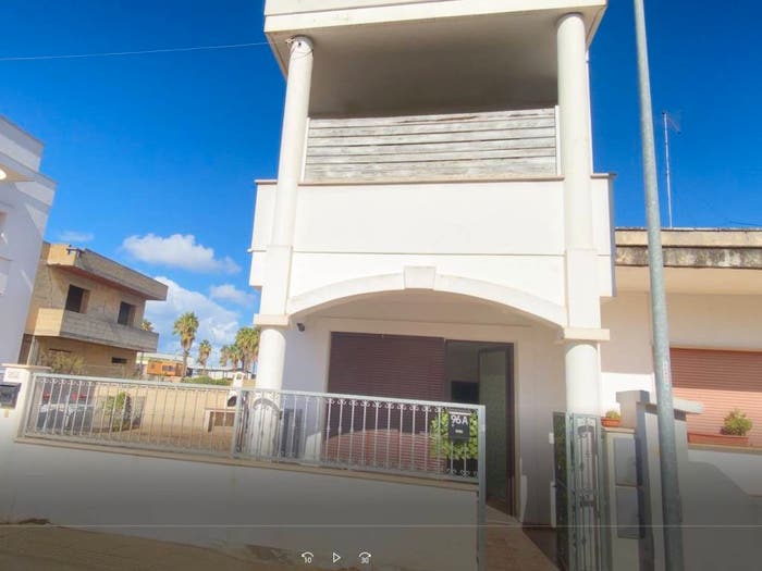 Appartamento quadrilocale in vendita in Viale Stazione, Melissano