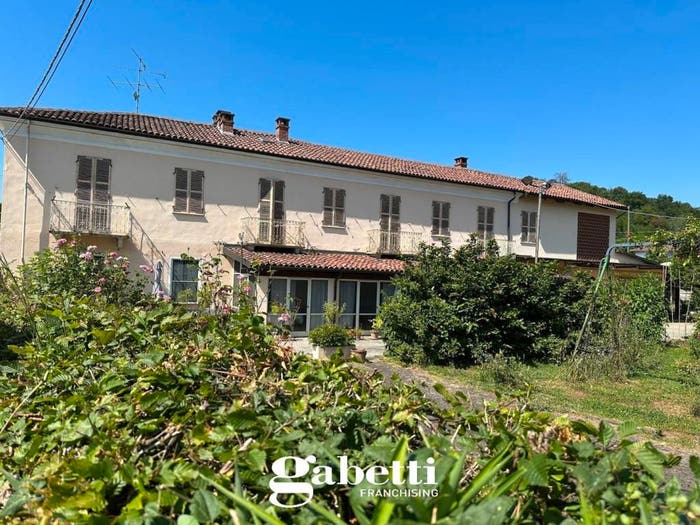 Casa con 6 locali in vendita in Via cornapò, Cornapò, Portacomaro