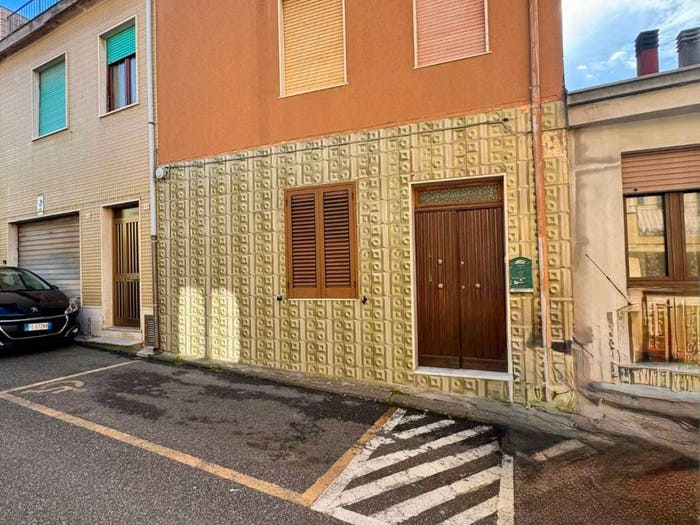 Casa con 5 locali in vendita in Via Mazzini, Ossi