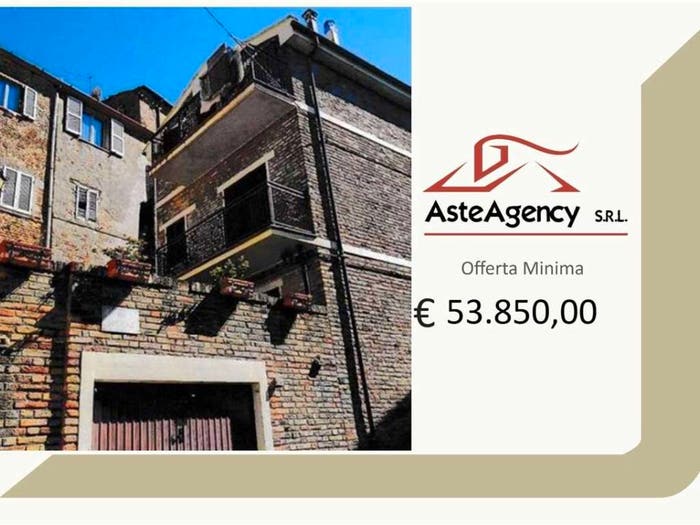 Appartamento con 6 locali in vendita in Via Del Sole, Civitanova Alta, Civitanova Marche