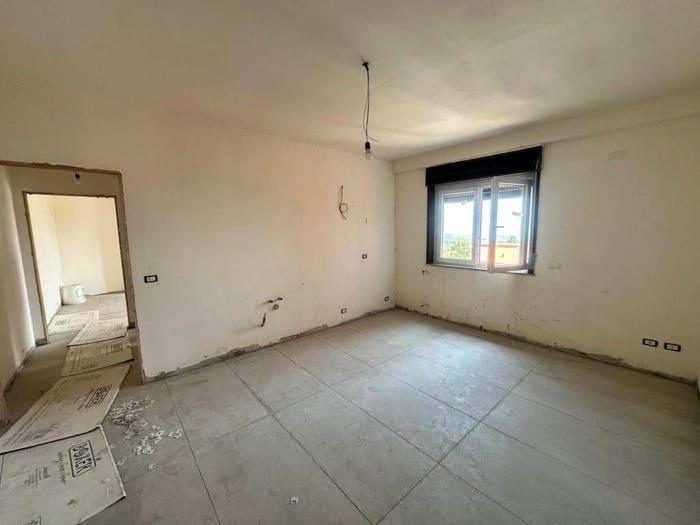 Appartamento trilocale in vendita in Via Piedimonte, Santa Venera Portosalvo, Mascali