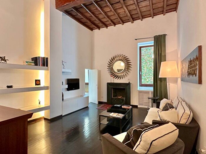 Appartamento con 6 locali in vendita in Via Dei Coronari, Piazza Navona, Roma